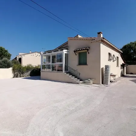 Kps Ferienhaus Pujaut